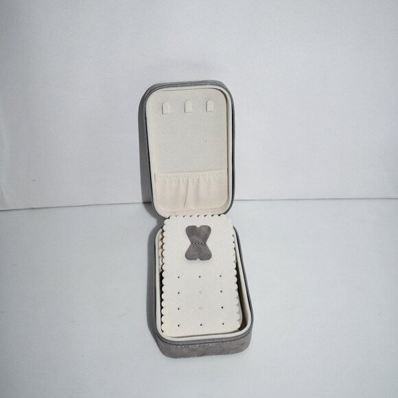 SANQIANWAN Luxury Mini Travel Portable PU Leather Jewelry Organizer Gray NWT - Picture 1 of 4